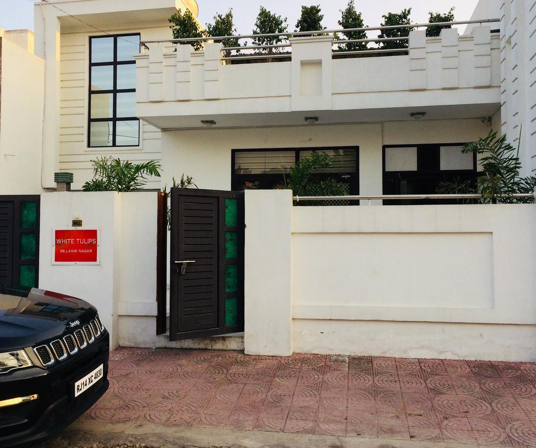 White Tulips Home Stay Jaipur Eksteriør bilde